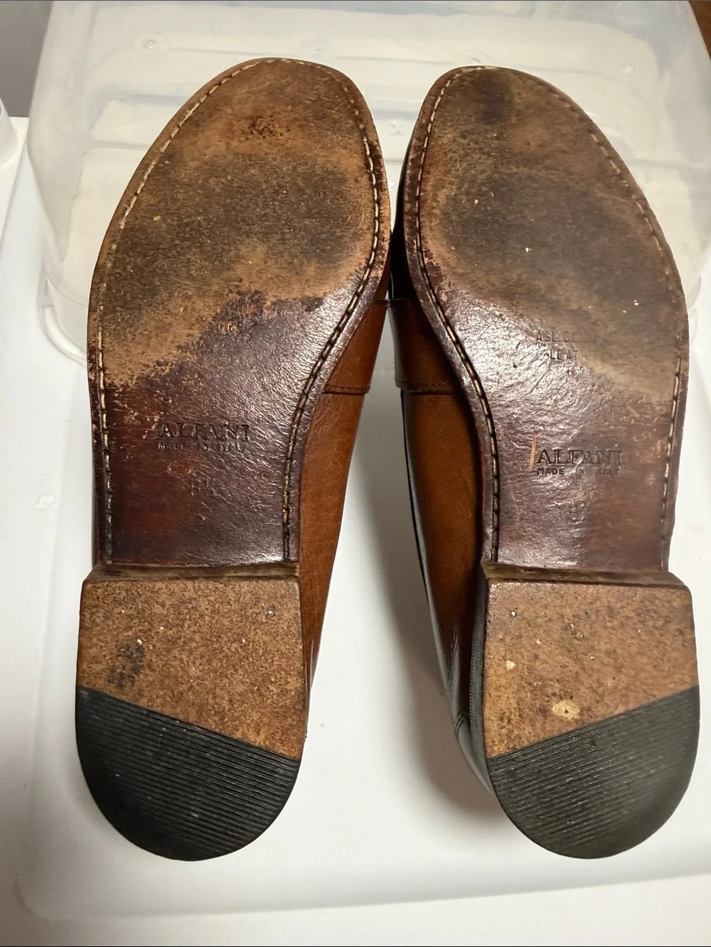 Men’s 8.5 Alfani Brown Leather Kiltie Penny Loafers